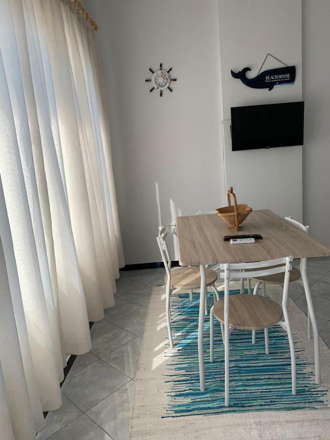 Melody Apartment Vlorë エクステリア 写真