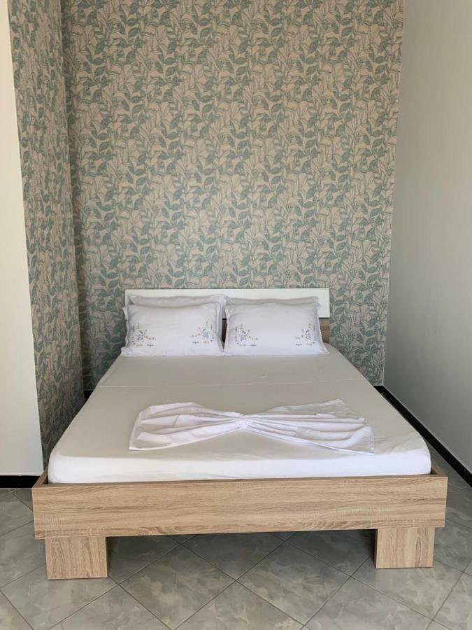 Melody Apartment Vlorë エクステリア 写真